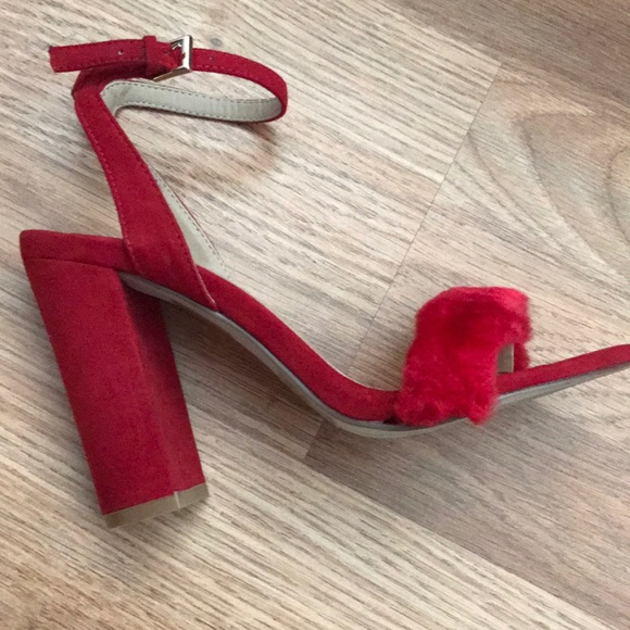 Red heels - Picture 5 of 5